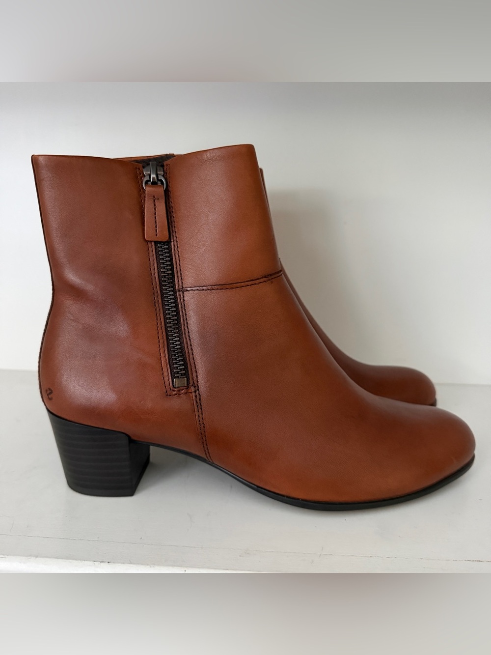 ECCO Shape Brown Leather Ankle Bootie Zip EU 40 US 9-9.5